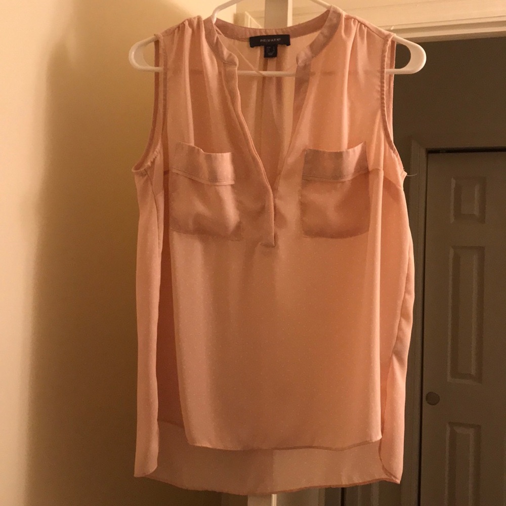 Pink V-neck sleeveless top